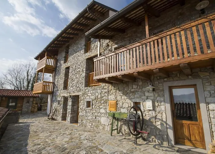 Casa Ursic Castello * Oblizza